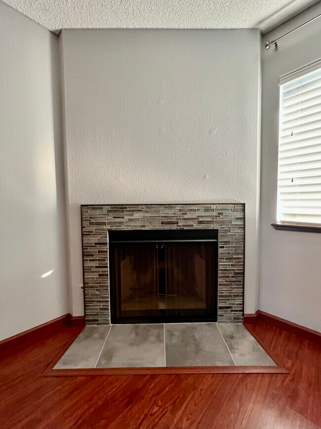 Building Photo - 4762 33rd St
