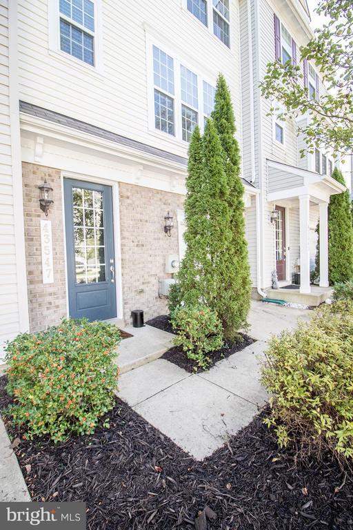 Foto del edificio - 43547 Wild Iris St