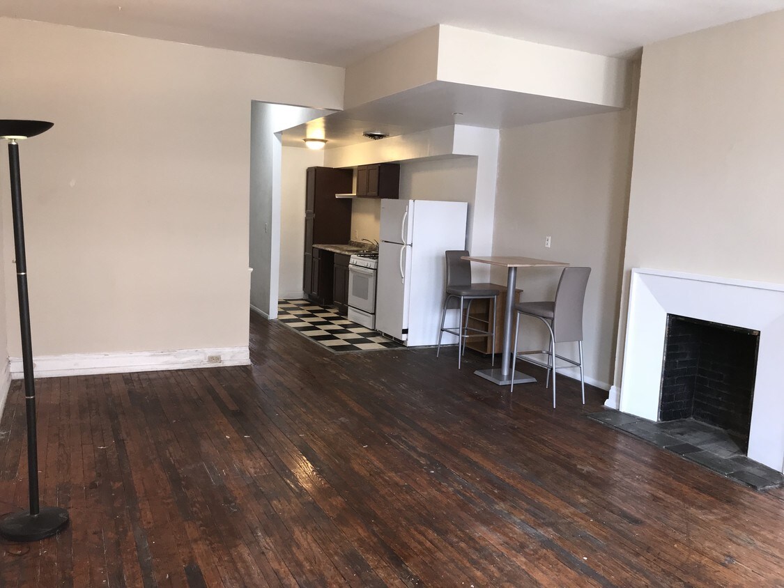 Foto principal - 5 W Biddle St