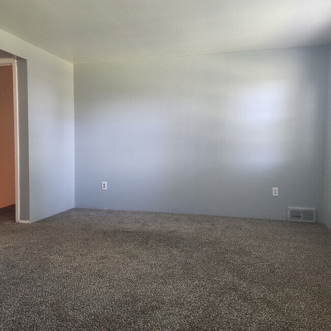 Sala de estar - 139 Whitestown Vlg