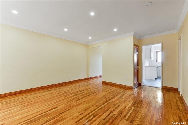 Building Photo - 147-43-147-78 78th Ave