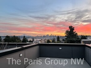 Building Photo - 806F N 46th St