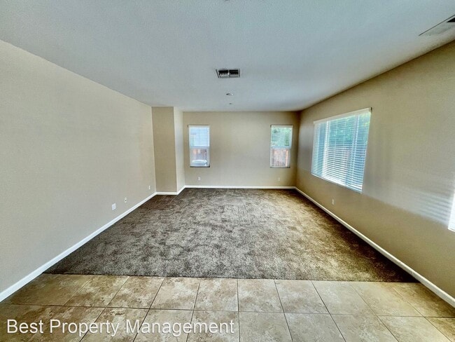 Building Photo - 3 br, 2.5 bath House - 184 W. Viola Street