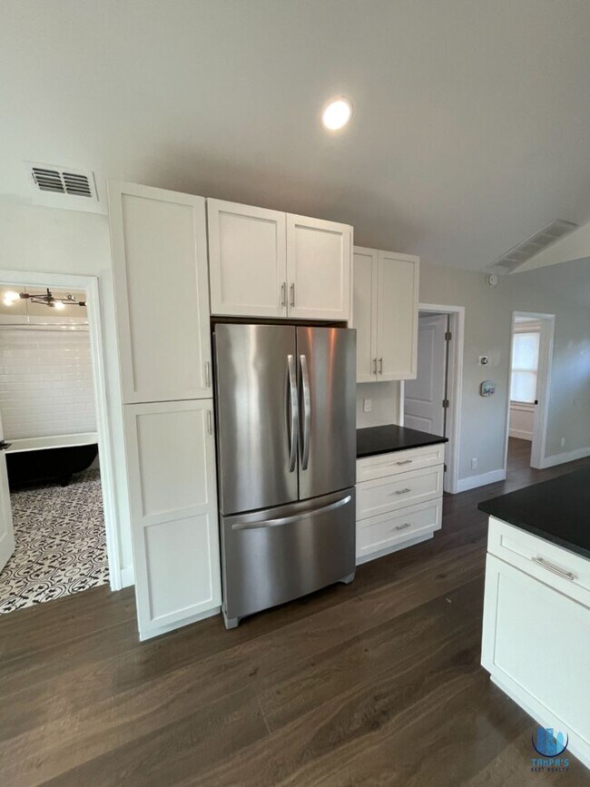 Foto del edificio - Adorable Bungalow in the Heart of Gulfport