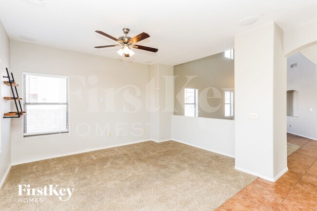 Foto del edificio - 8404 S Otis Dr