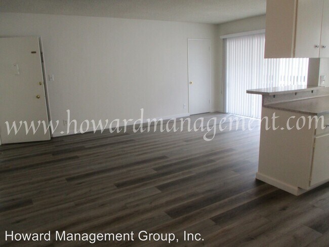 Foto del edificio - 1465 Reeves St