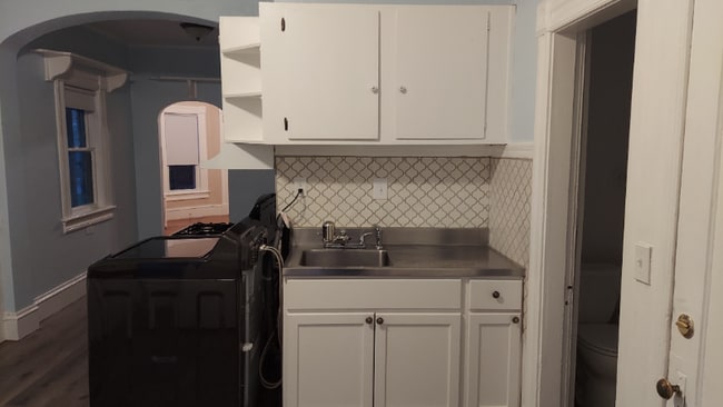 Building Photo - 60 Nonotuck St