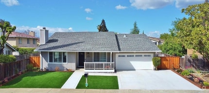 Building Photo - 4650 N Larwin Ave