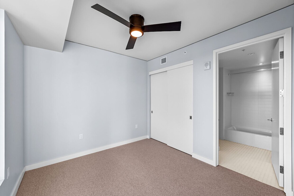 Primary Photo - Gorgeous Two Bedroom Condo in The Coloradan!