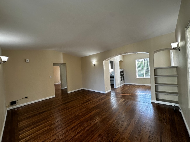 Photo - 2215 Carroll St Apartment