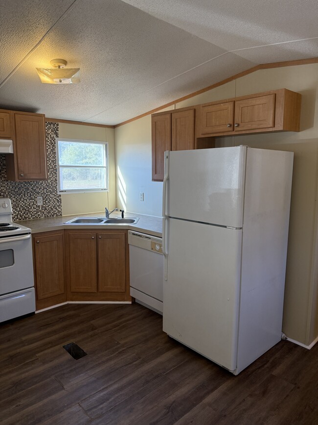 Building Photo - 2070 Krist Ln