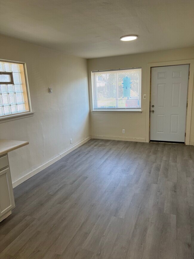 49 Hill St, River Rouge, MI 48218 Apartments in River Rouge, MI