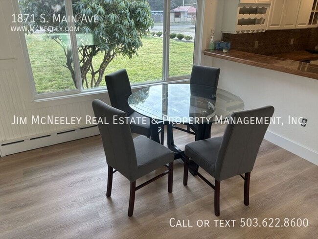 Building Photo - 1871 S Main Ave