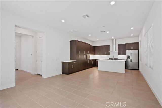 Building Photo - 231 Radial