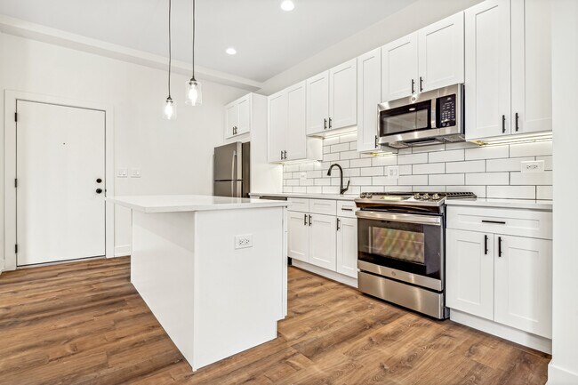 Foto del edificio - 2219 N Hamilton Ave