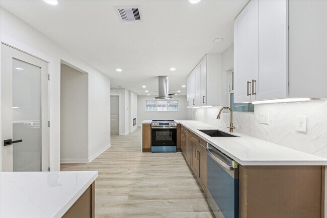 Foto del edificio - 9627 Vilven Ln