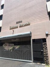 Building Photo - 2334 Kapiolani Blvd