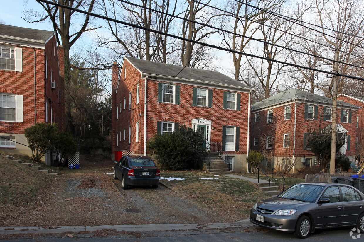 Primary Photo - 8408 Greenwood Ave