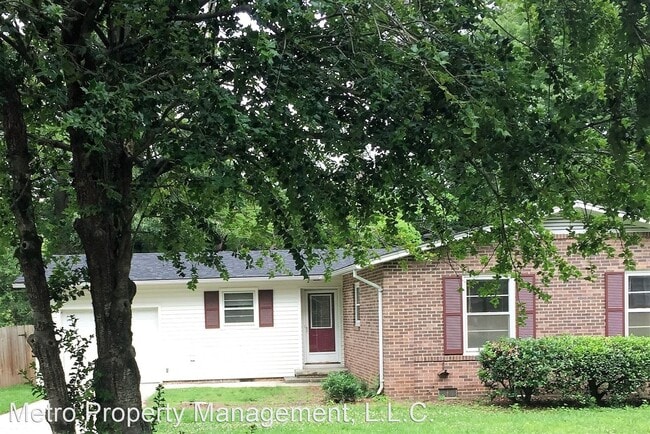 Building Photo - 3 br, 1.5 bath House - 4912 Auburn Rd.