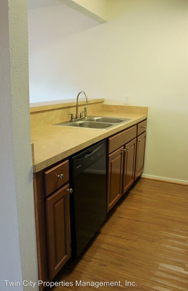 Building Photo - 2608 Pecan Knoll St