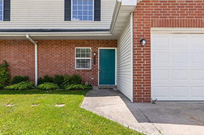 Building Photo - 5362 E Trikalla Dr