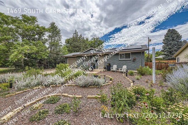 Foto del edificio - Beautiful, updated brick ranch in Lakewood