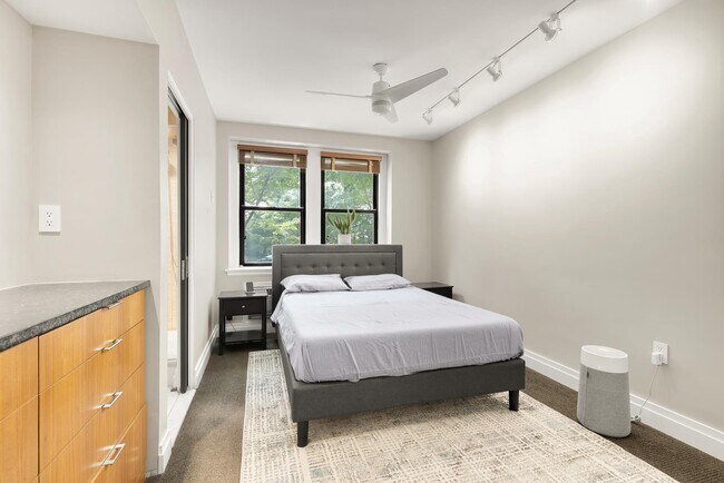 Foto del edificio - 4701 Connecticut Ave NW
