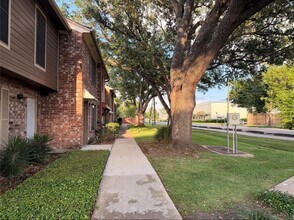 Building Photo - 5218 Milwee St