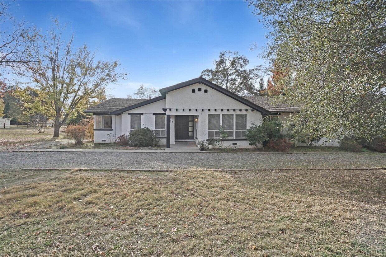 Primary Photo - 6120 Palm Dr