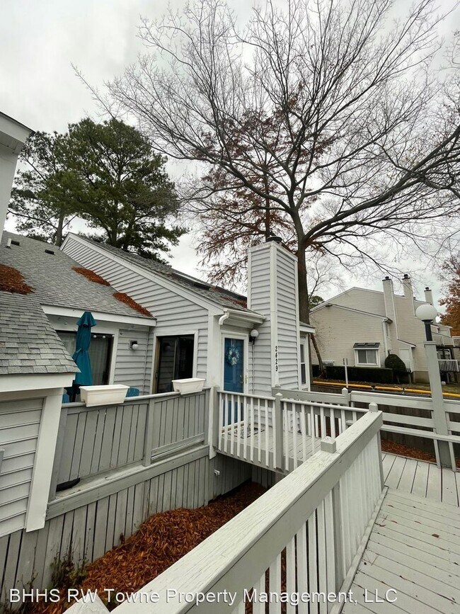 Foto del edificio - 2 br, 2 bath House - 2429 Loran Court