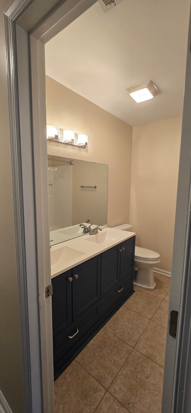 Foto del edificio - 3814 Summerwood Ct.