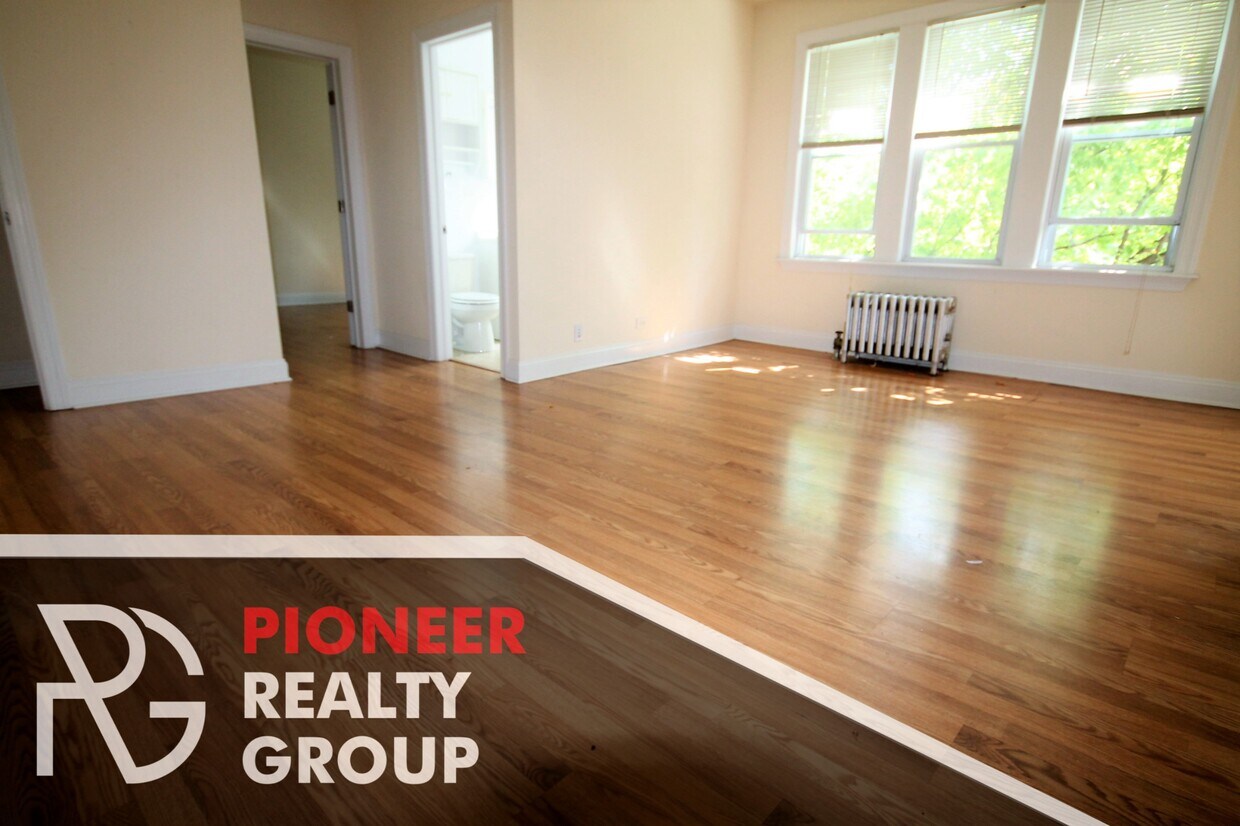 Foto principal - 2600 N Kimball Ave