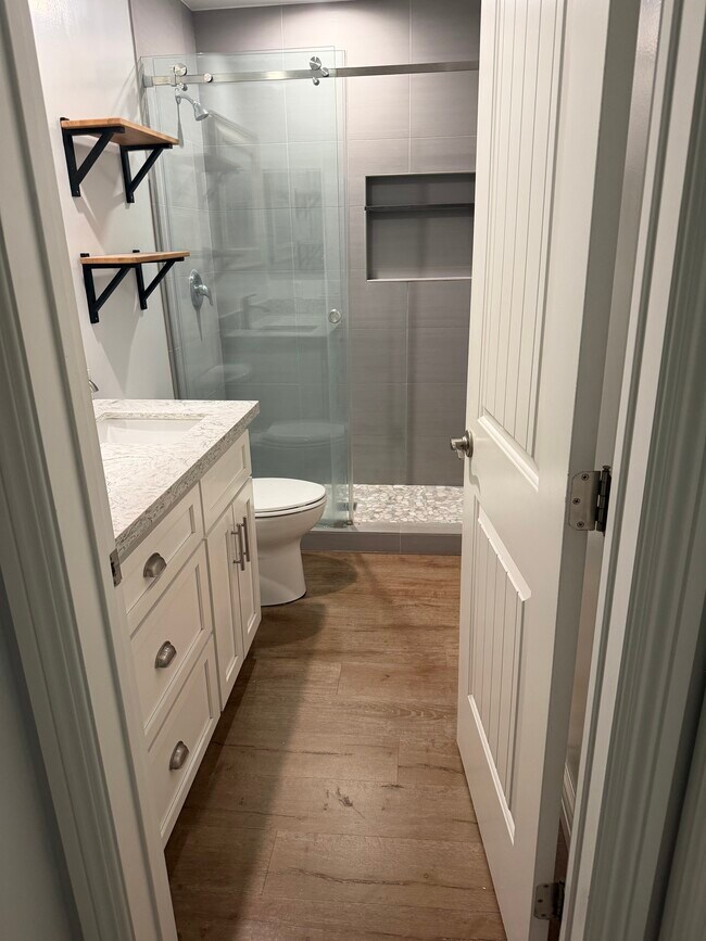 Baño - 140 N Alta Vista Ave