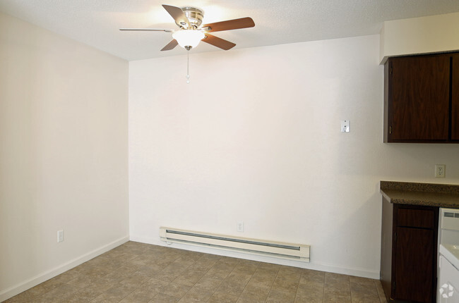 Interior Photo - WoodRidge Apartments and Townhomes