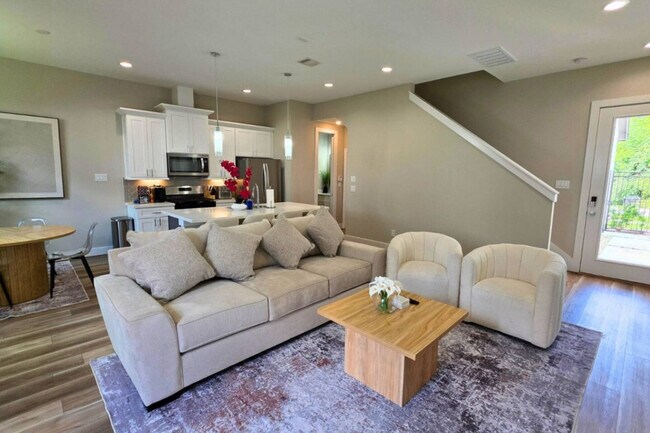 Foto del edificio - 8326 Curry Rd