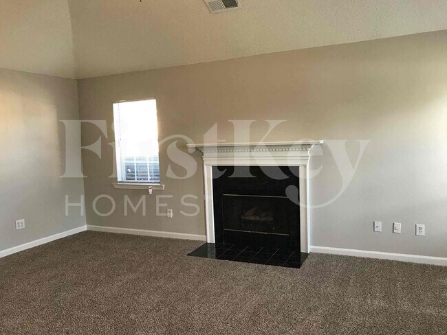 Foto del edificio - 182 Cedar Bend Dr