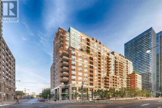 Building Photo - 887-887 Bay St.