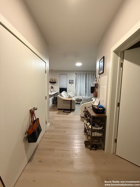 Building Photo - 400 W Broadway