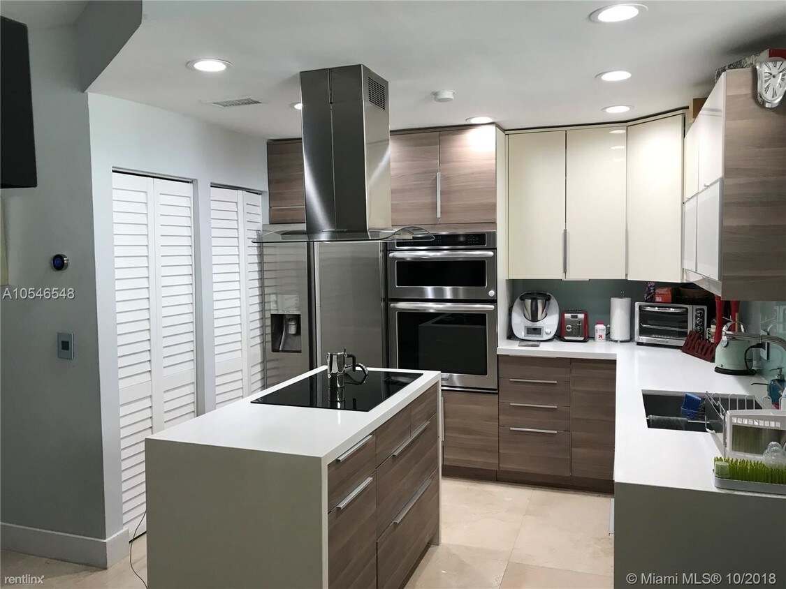 2 br, 2 bath - Brickell Forest Condo - 2 br, 2 bath  - Brickell Forest Condo