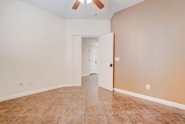 Building Photo - 1948 W Hammer Ln