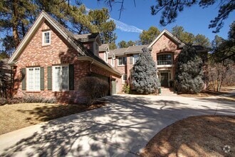 Building Photo - 466 Lorraway Dr