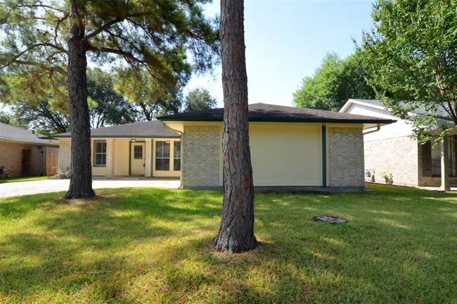 Foto del edificio - 334 Elder Glen Dr