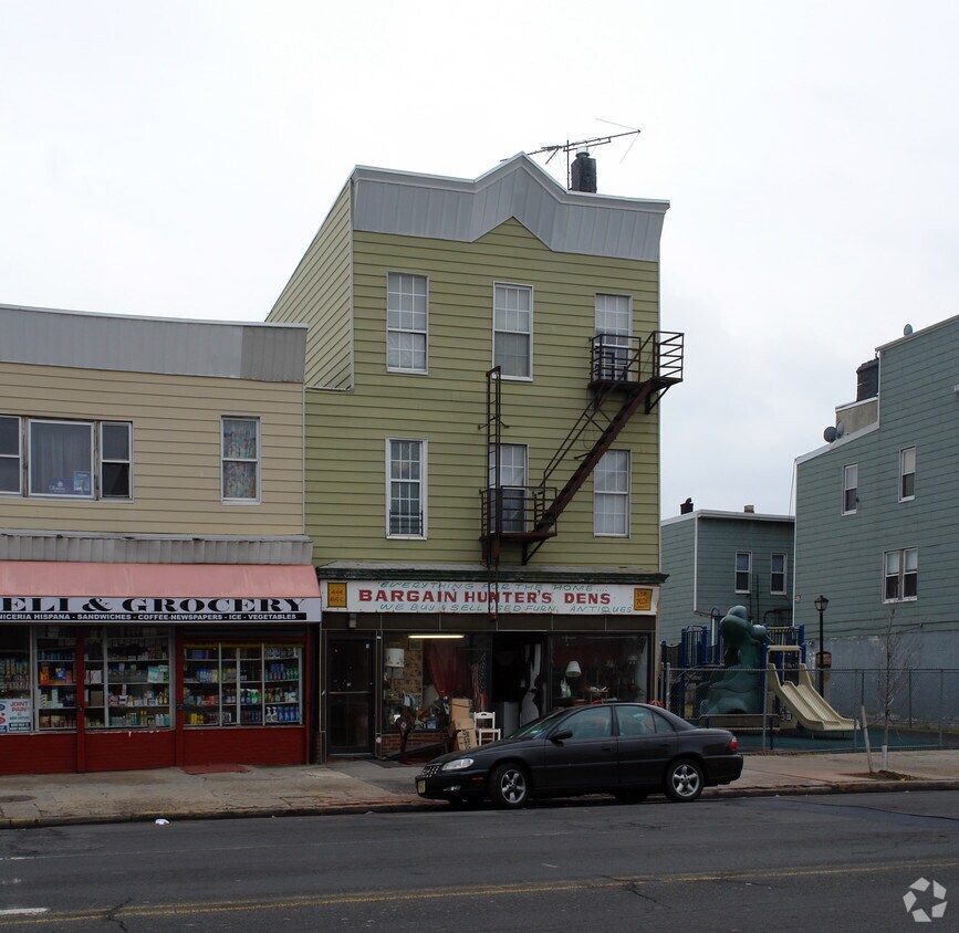 444 Avenue C, Bayonne, NJ 07002 Apartments in Bayonne, NJ