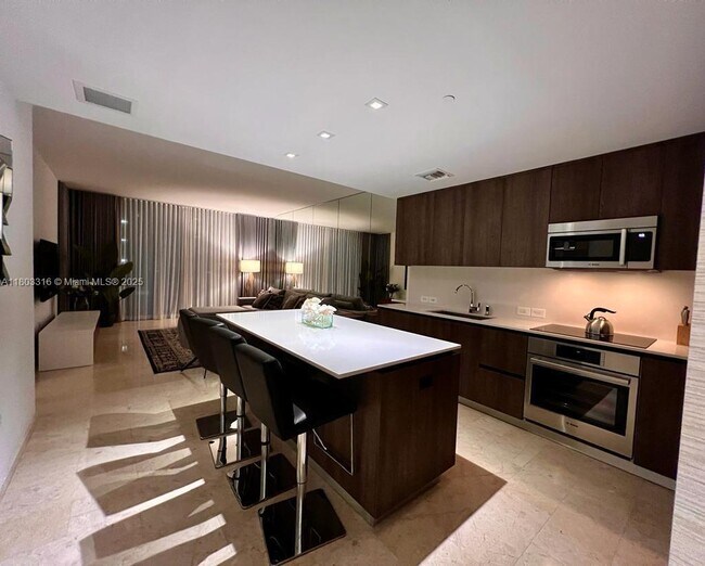 Foto del edificio - 88 SW 7th St