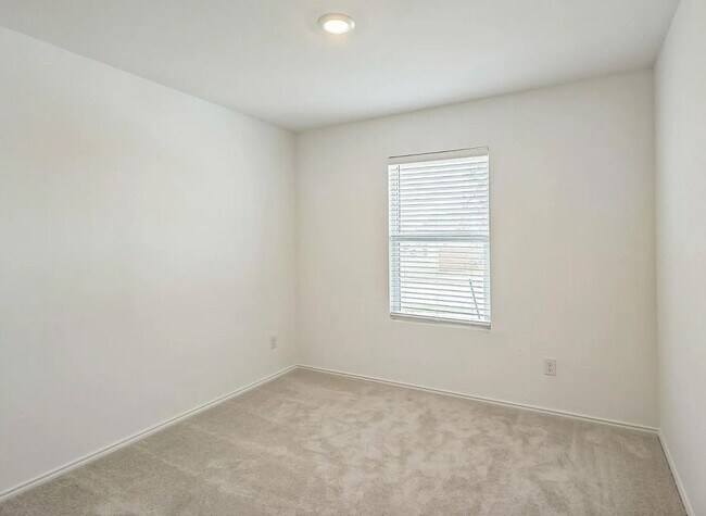 Foto del edificio - 7904 Gilbert St