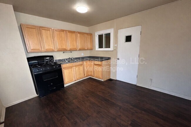 Foto del edificio - 133 Charlene St