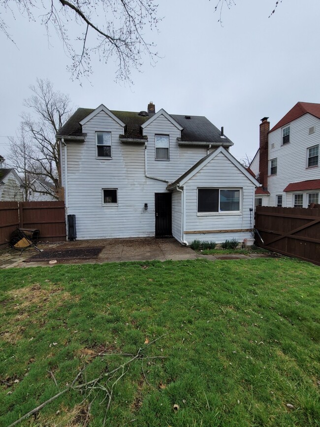 Building Photo - 1213 Herman Ave
