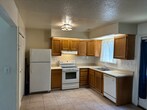 Foto principal - 892 Riverbend Rd