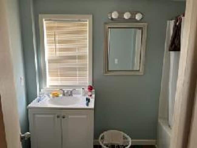 Foto del edificio - 407 N Clinton St