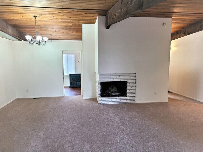 Building Photo - 24205 44th Ave W